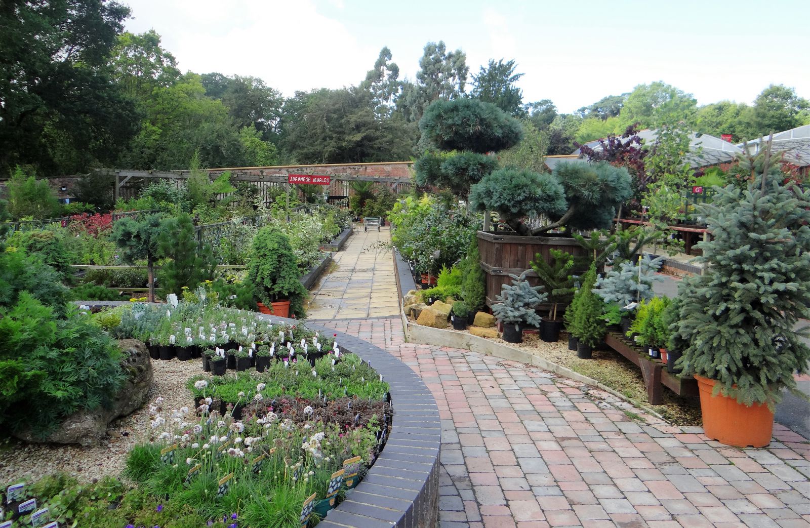 England Gardenery 1 Batsford Arboretum And Garden Center